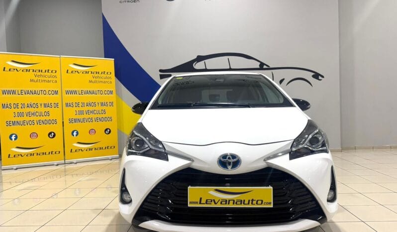Toyota / Yaris Hybrid 100H lleno