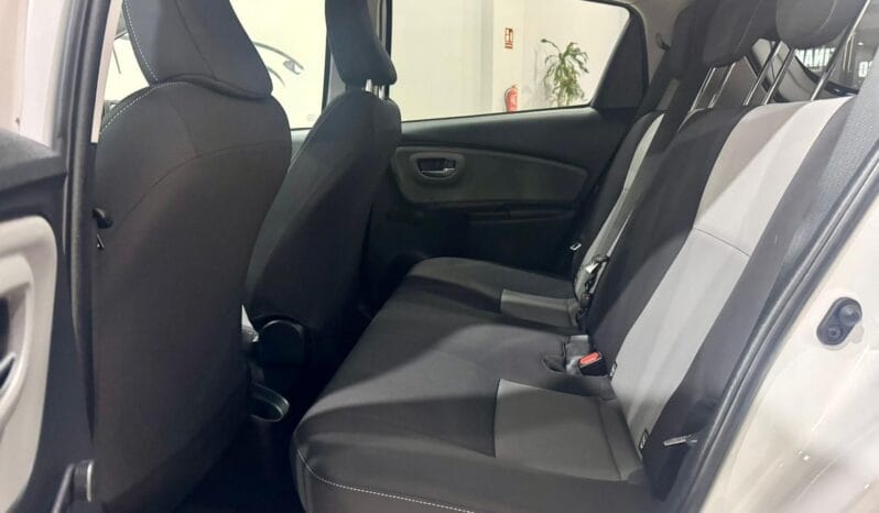 Toyota / Yaris Hybrid 100H lleno