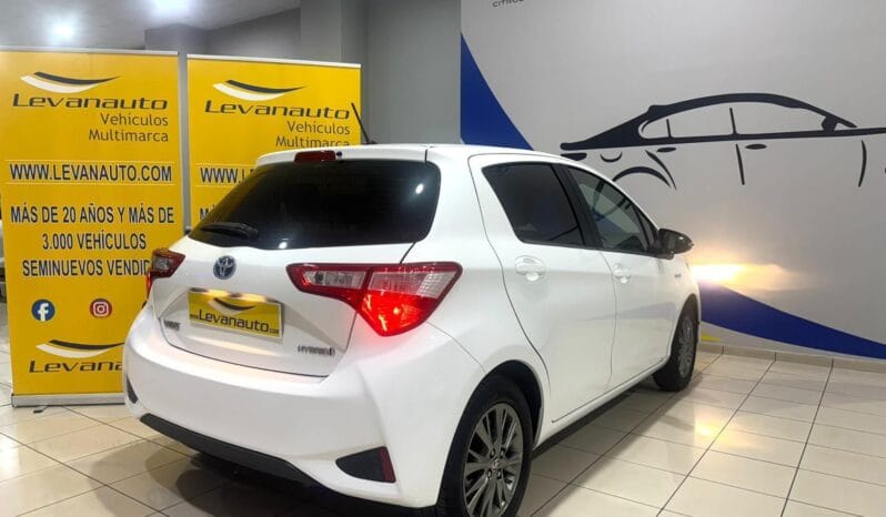 Toyota / Yaris Hybrid 100H lleno
