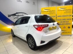 Toyota / Yaris Hybrid 100H lleno
