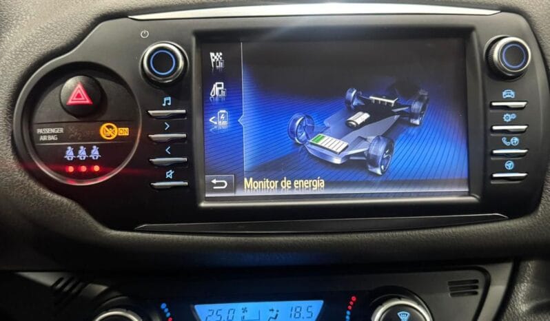 Toyota / Yaris Hybrid 100H lleno