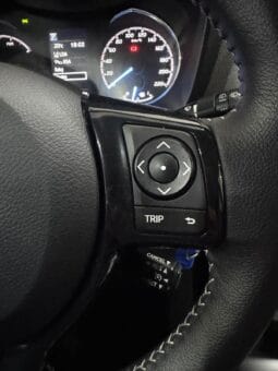 Toyota / Yaris Hybrid 100H lleno