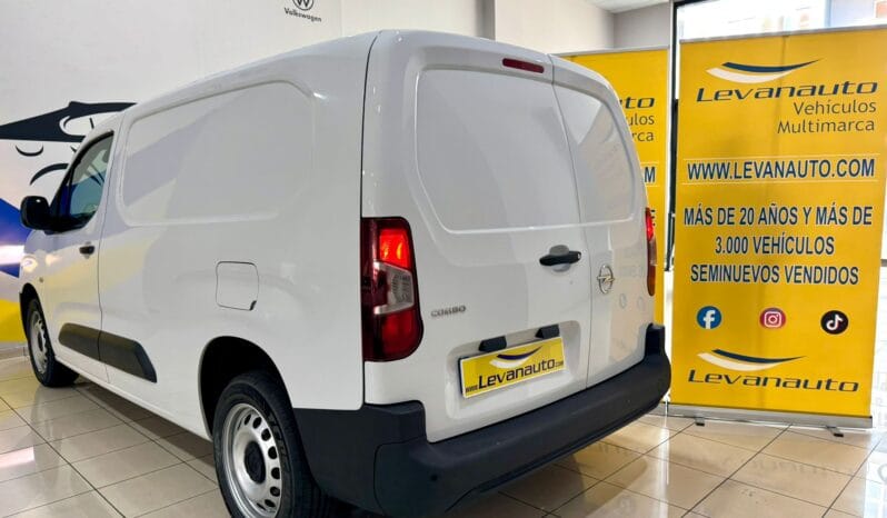 Opel / Combo Furgón lleno