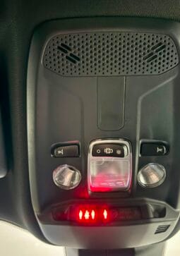 Peugeot / 2008 HDI 130cv Automatic lleno