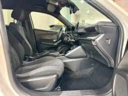 Peugeot / 2008 HDI 130cv Automatic lleno