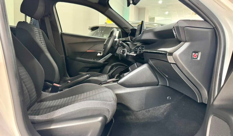 Peugeot / 2008 HDI 130cv Automatic lleno