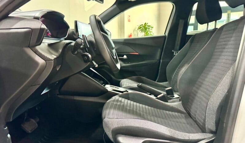 Peugeot / 2008 HDI 130cv Automatic lleno