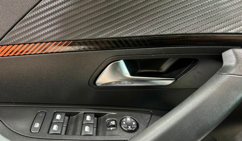 Peugeot / 2008 HDI 130cv Automatic lleno