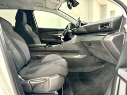 Peugeot / 3008 HDI 130cv lleno