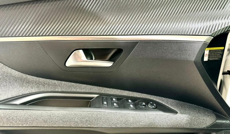 Peugeot / 3008 HDI 130cv lleno
