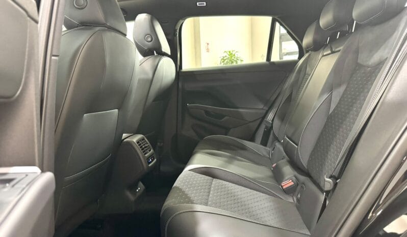 Volkswagen / T-Roc eTSI R-Line lleno