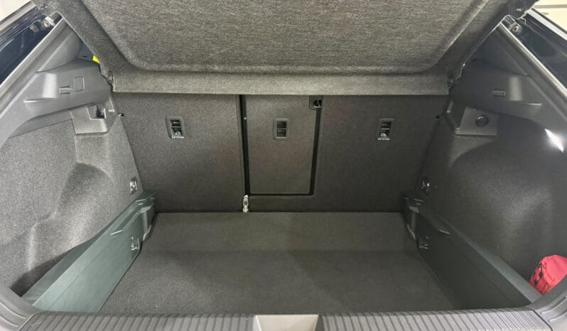 Volkswagen / T-Roc eTSI R-Line lleno