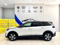 Peugeot / 5008 HDI 130cv Aut. lleno
