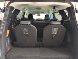 Peugeot / 5008 HDI 130cv Aut. lleno