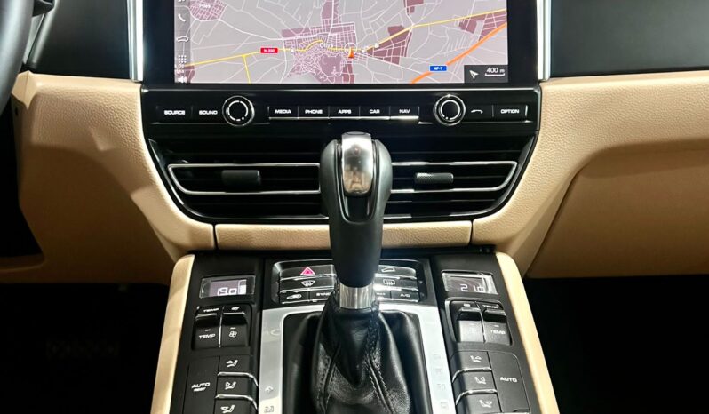 Porsche Macan lleno